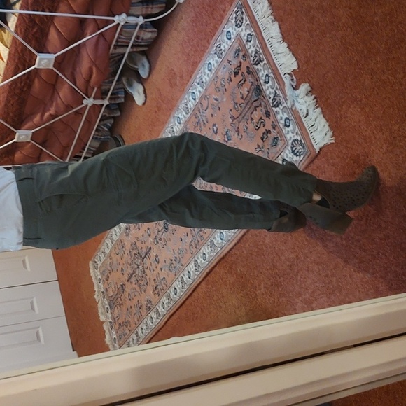 Banana Republic cargo pants 2 - Picture 3 of 9